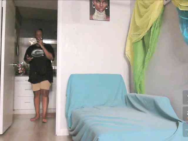 QueenAnitaDix webcam