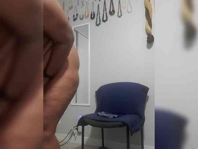 QueenAnitaDix webcam