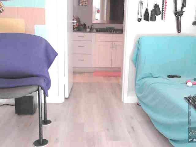 QueenAnitaDix webcam