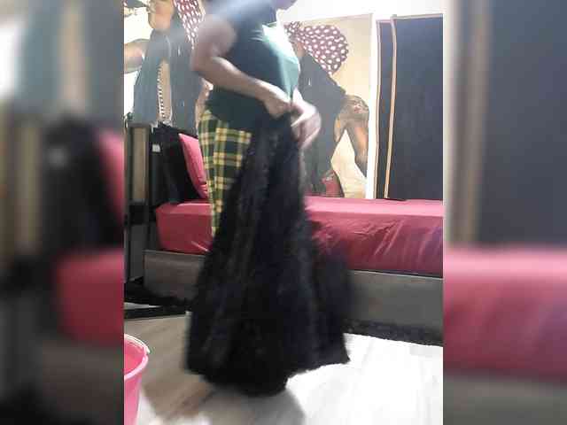 QueenAnitaDix webcam