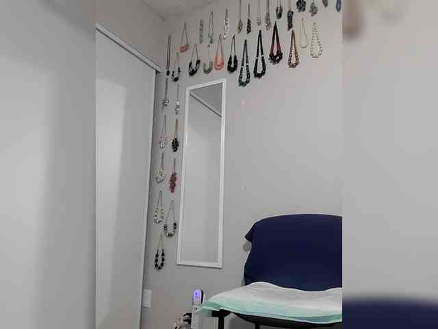 QueenAnitaDix webcam