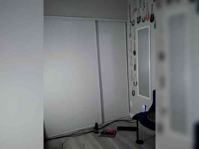 QueenAnitaDix webcam