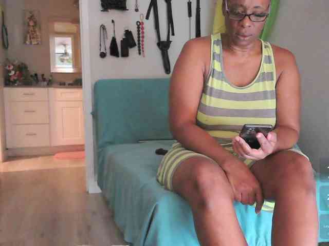 QueenAnitaDix webcam
