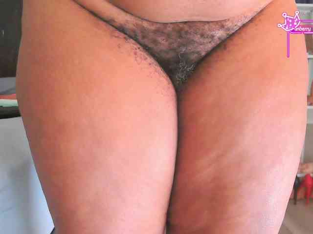 QueenAnitaDix webcam