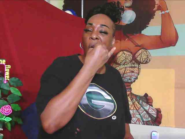 QueenAnitaDix webcam