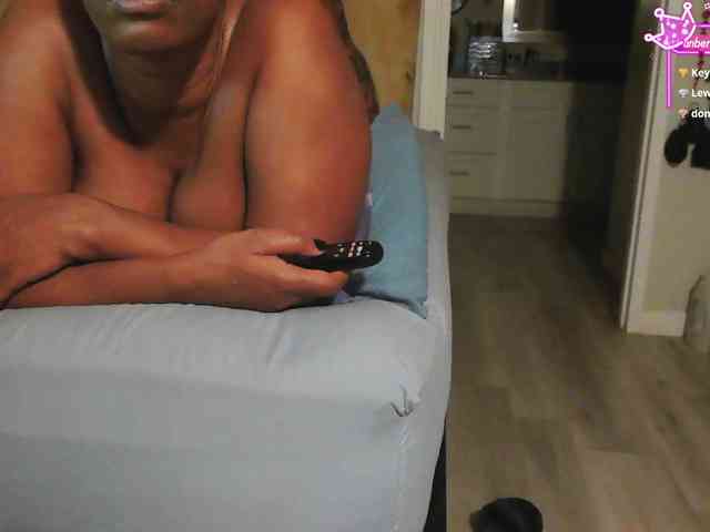 QueenAnitaDix webcam
