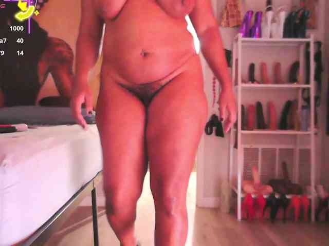 QueenAnitaDix webcam