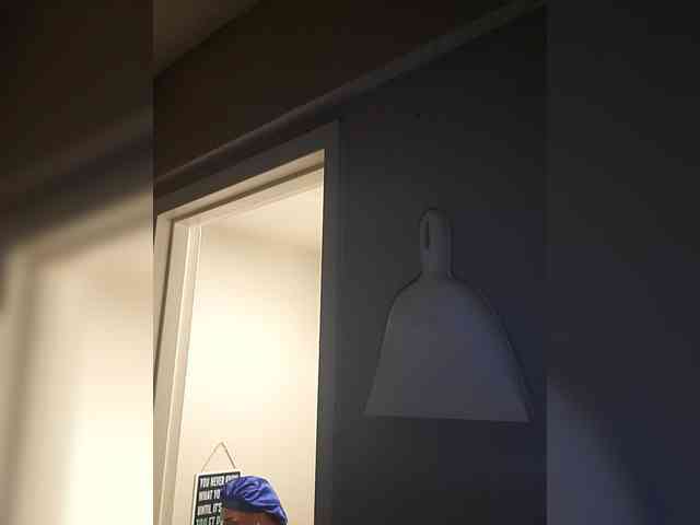 QueenAnitaDix webcam