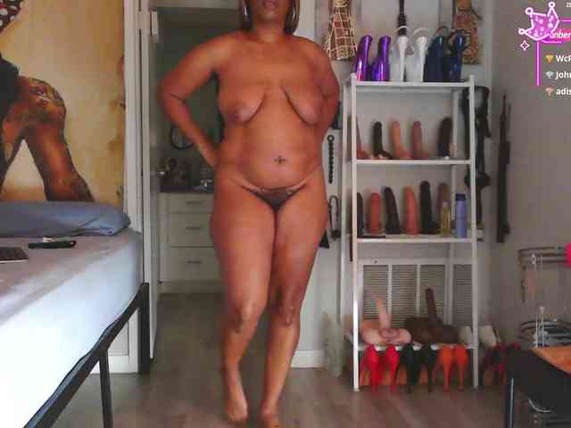 QueenAnitaDix webcam