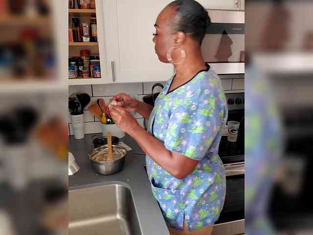 QueenAnitaDix webcam