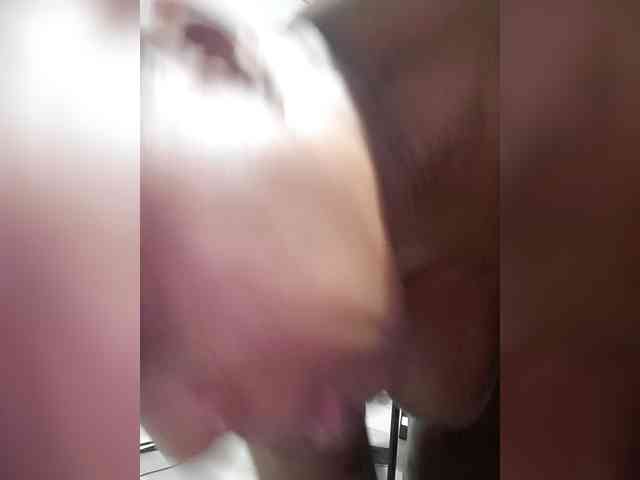 QueenAnitaDix webcam