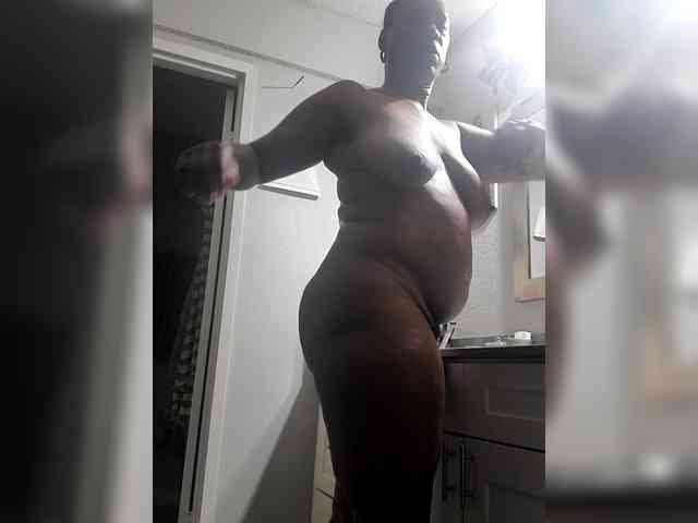 QueenAnitaDix webcam