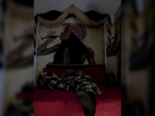 QueenAnitaDix webcam