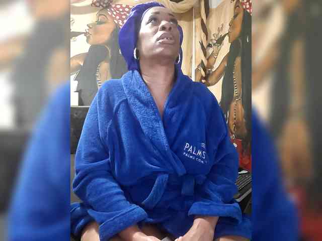 QueenAnitaDix webcam