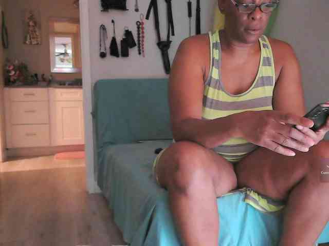 QueenAnitaDix webcam