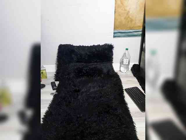 QueenAnitaDix webcam