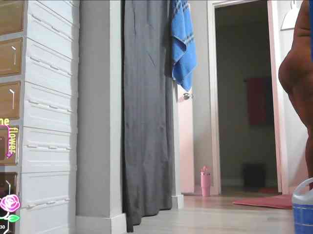 QueenAnitaDix webcam