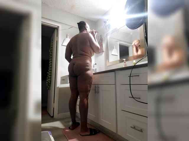 QueenAnitaDix webcam