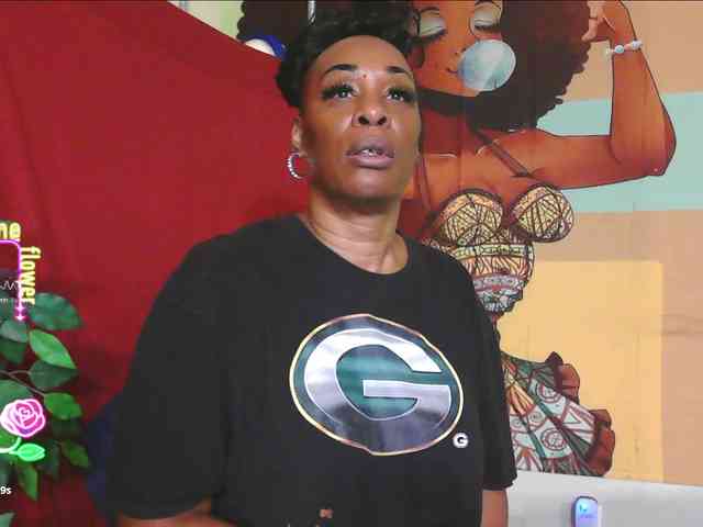 QueenAnitaDix webcam