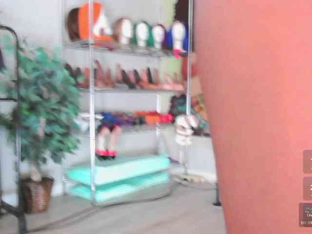 QueenAnitaDix webcam