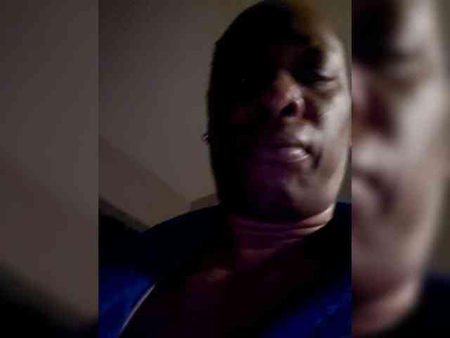 QueenAnitaDix webcam