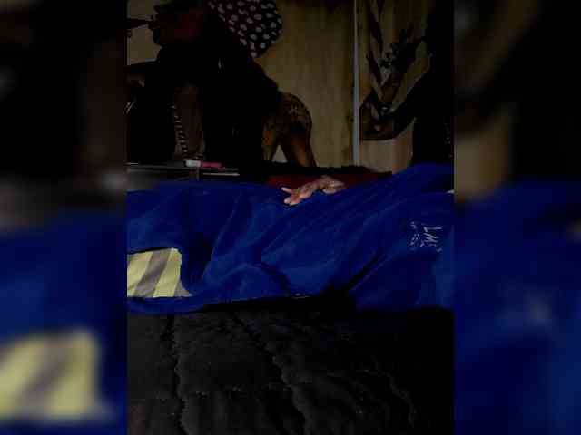 QueenAnitaDix webcam