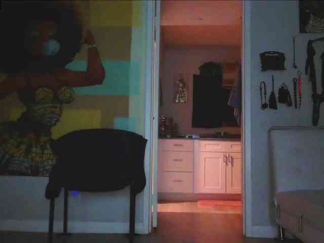 QueenAnitaDix webcam