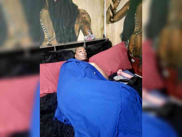 QueenAnitaDix webcam