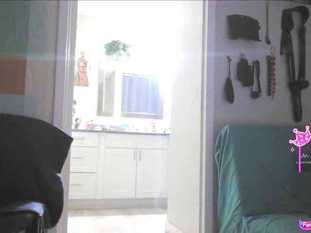 QueenAnitaDix webcam