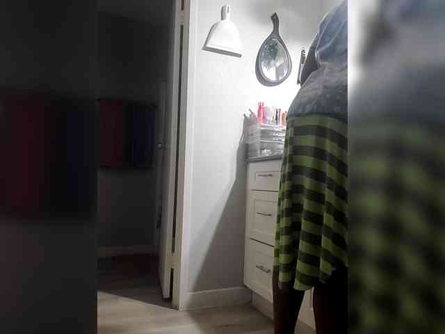 QueenAnitaDix webcam