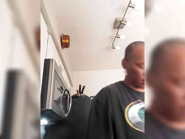 QueenAnitaDix webcam