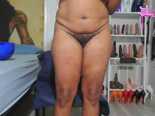 QueenAnitaDix webcam
