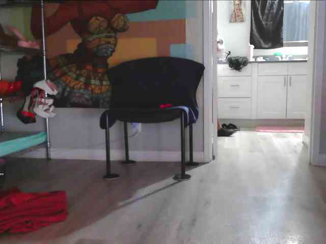 QueenAnitaDix webcam