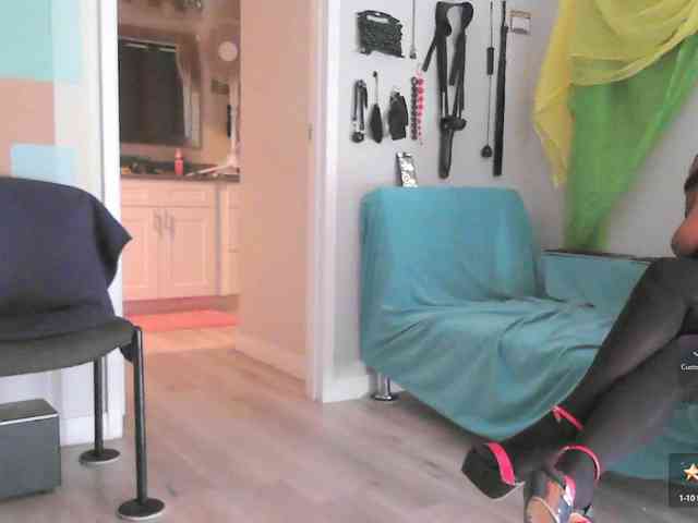 QueenAnitaDix webcam