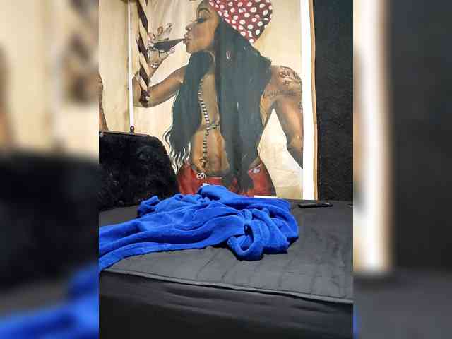 QueenAnitaDix webcam