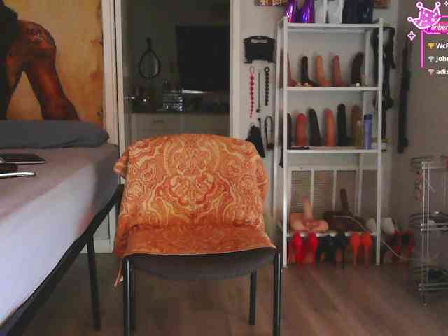 QueenAnitaDix webcam
