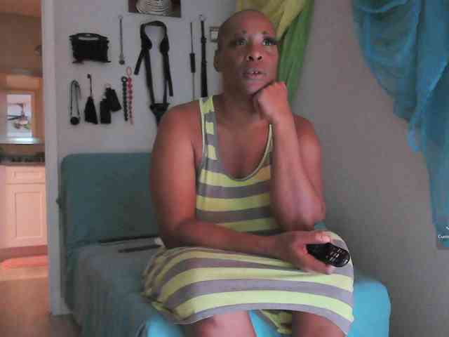 QueenAnitaDix webcam