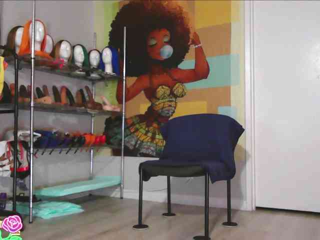 QueenAnitaDix webcam