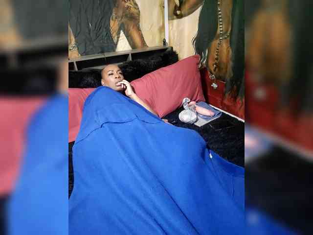 QueenAnitaDix webcam