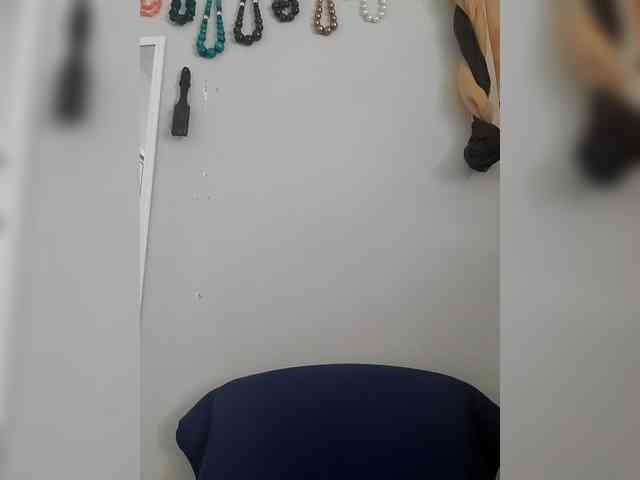 QueenAnitaDix webcam