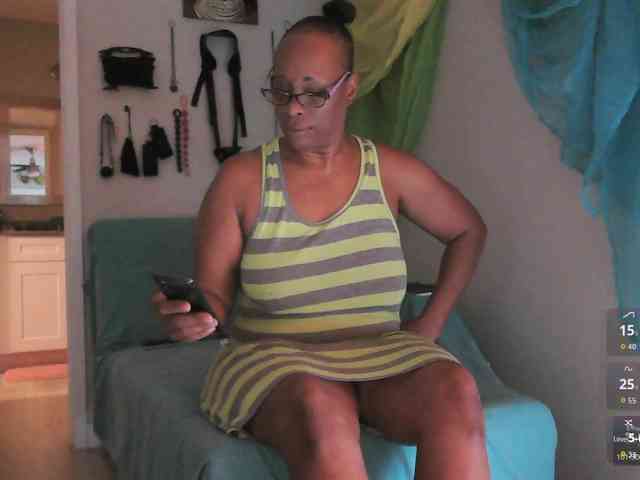 QueenAnitaDix webcam