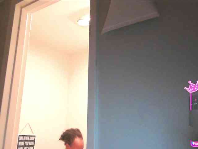 QueenAnitaDix webcam