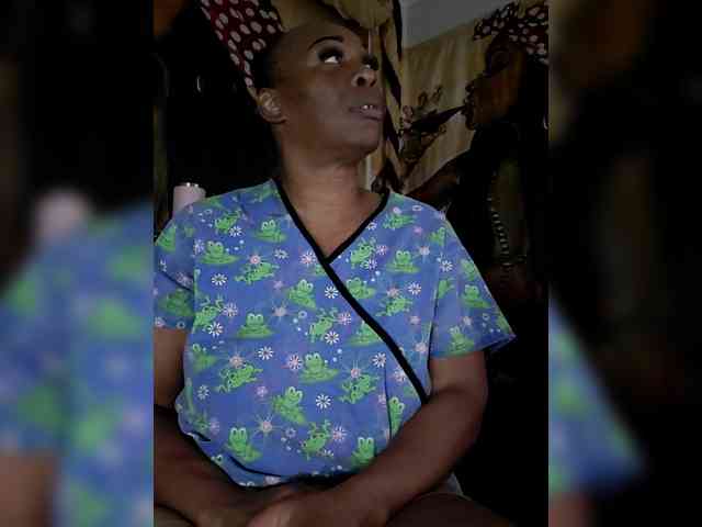 QueenAnitaDix webcam