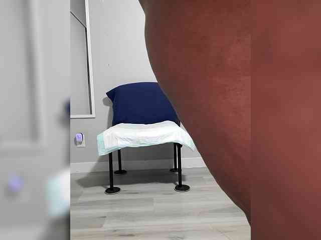 QueenAnitaDix webcam