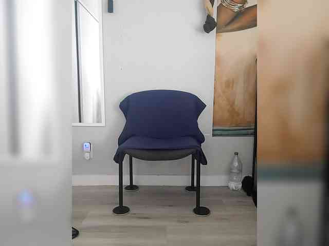 QueenAnitaDix webcam