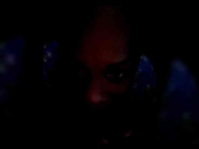 QueenAnitaDix webcam