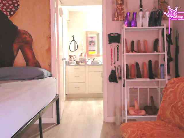 QueenAnitaDix webcam