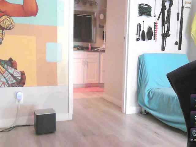 QueenAnitaDix webcam