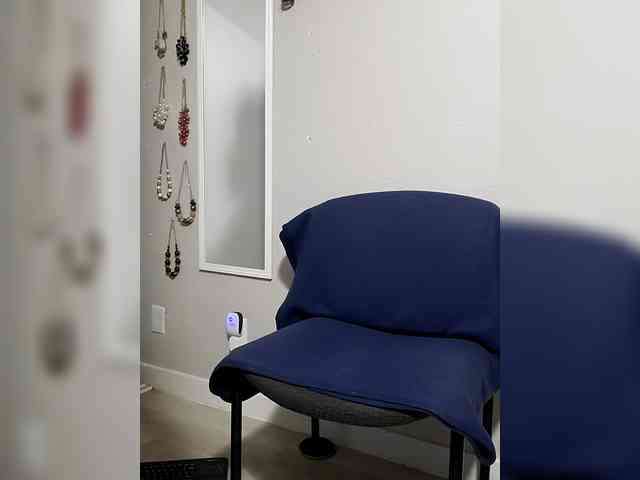 QueenAnitaDix webcam