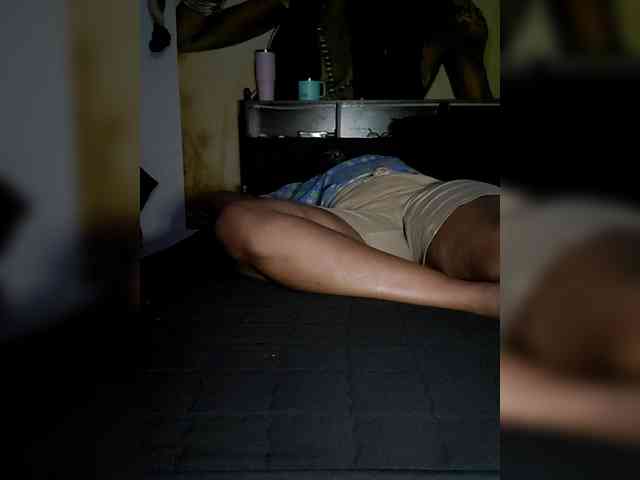 QueenAnitaDix webcam